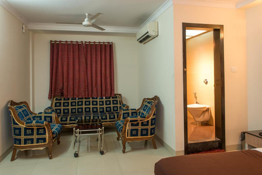 Hotel Linkway Bombaim Quarto foto